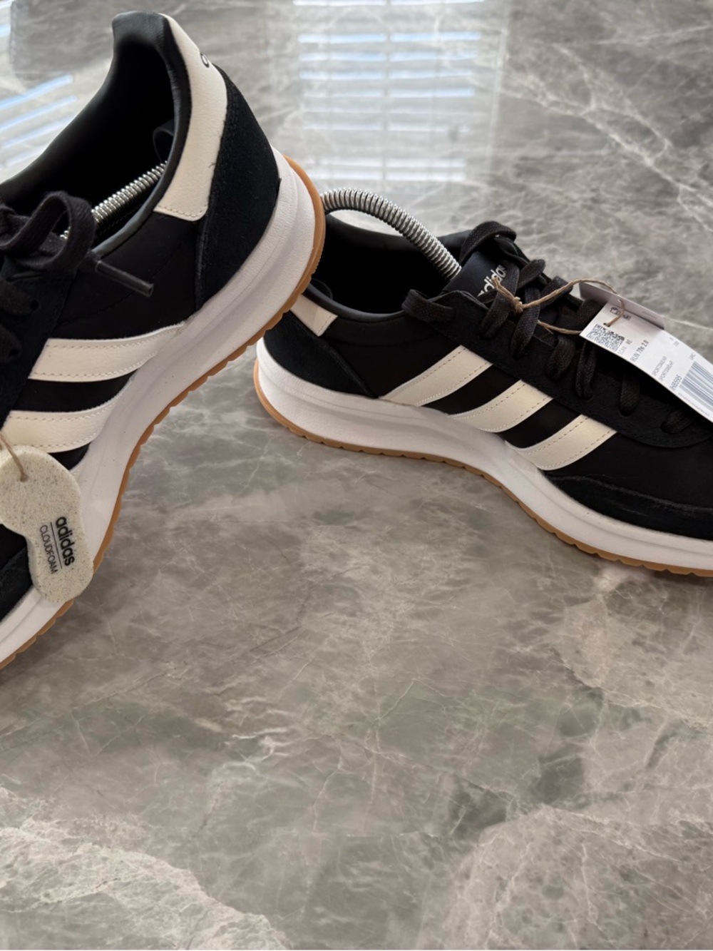 ADIDAS RUN 70s 2.0 LOW SNEAKERS TRAINERS WOMEN SHOES BLACK/WHITE SIZE 9.5 NEW